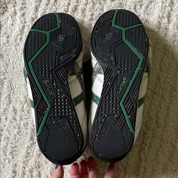 ASICS RARE JAPANESE White Sneakers with Green and Red Accents - Picture 4 of 4